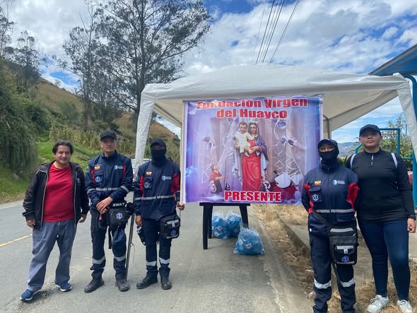 Apoyo en caminata religiosa